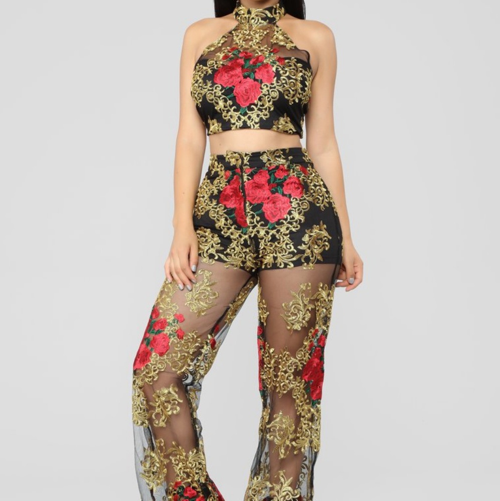 Nwt Rose Embroidery Set